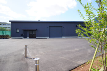 西尾市：構造材は全て地元三河産桧を使い、耐久性に優れた倉庫